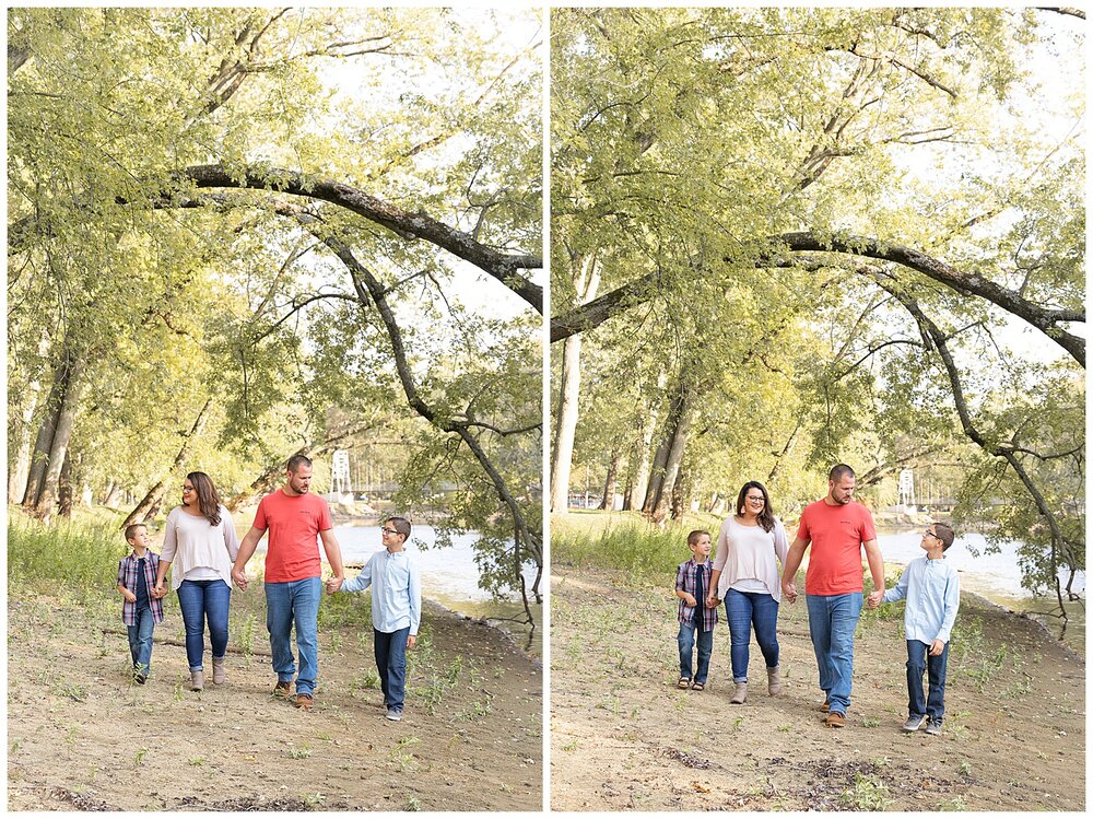 The Galbreaths A fall mini session at the Winamac Town Park